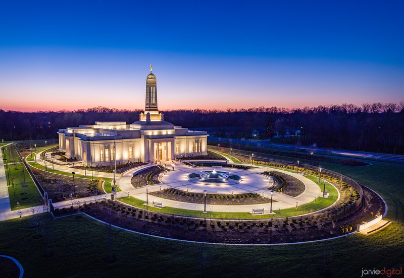 The temple at night