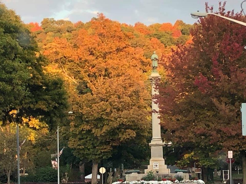 Civil War Monument facing toward the East Hill in the fall 2020