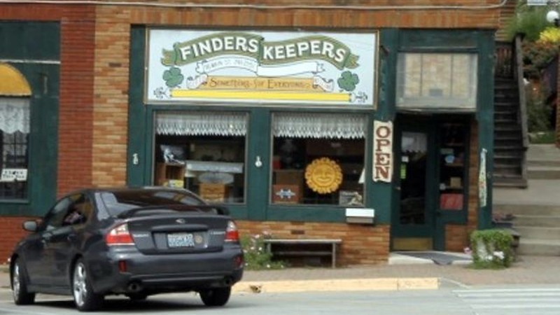 Photo of the current building.