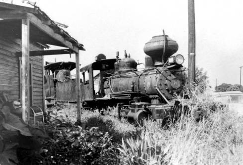 Old Cabbage Head ca. 1952 moving downtown