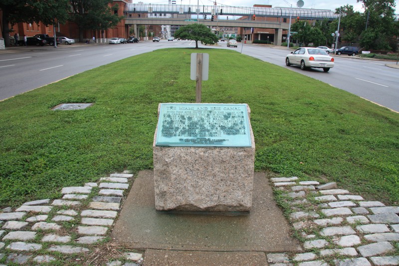 This historical marker was dedicated in 1959 by the Cincinnati Chamber of Commerce. Photo by Dale K. Benington