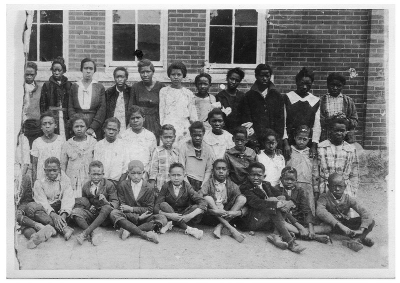 Photograph of students at  Blackshear School of Austin, TX in the 1920s. 