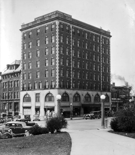 Graham Plaza Hotel