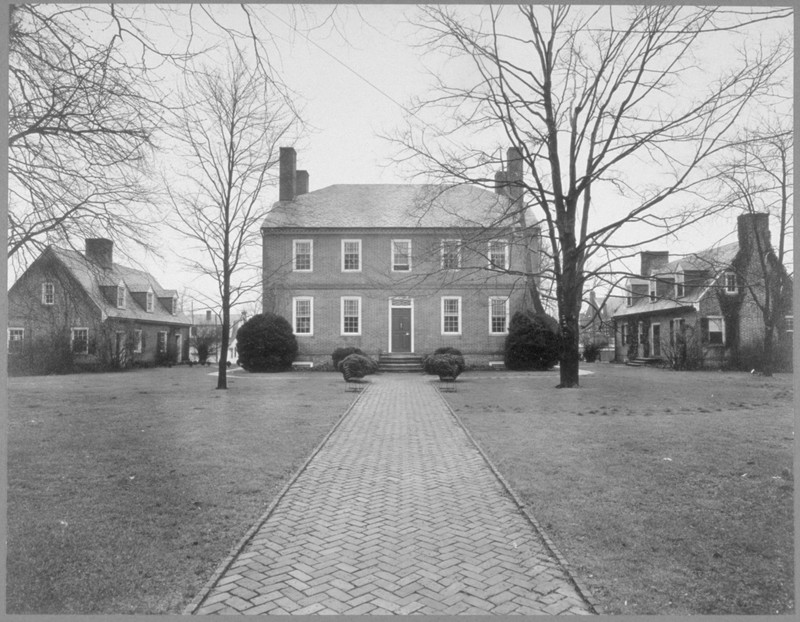 Front view of Kenmore (C1:1/05/01/011), 1939 World's Fair Commission Photograph Collection, Visual Studies Collection, Library of Virginia.