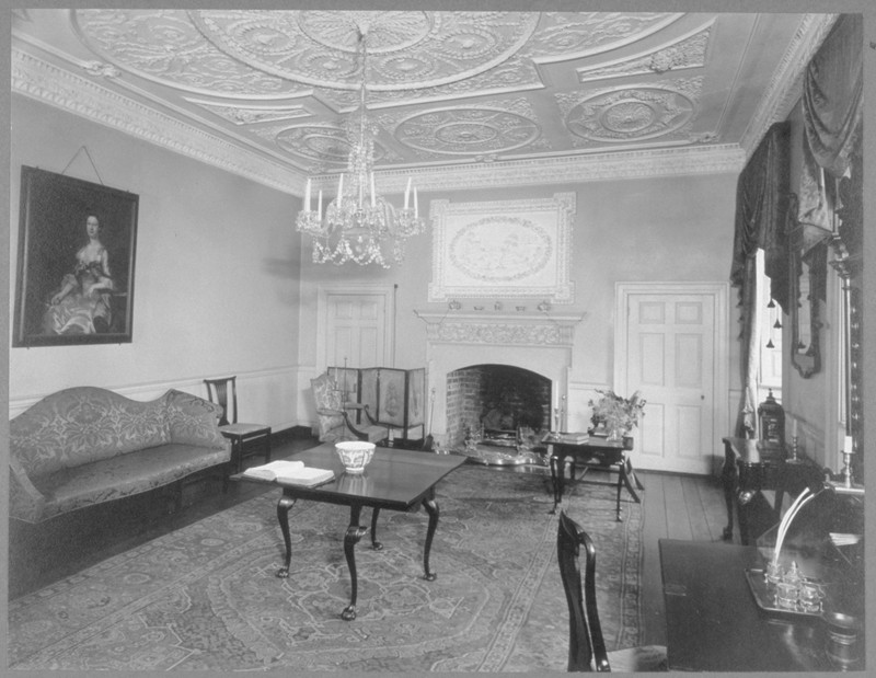 Parlor at Kenmore (C1:1/05/01/012), 1939 World's Fair Commission Photograph Collection, Visual Studies Collection, Library of Virginia.