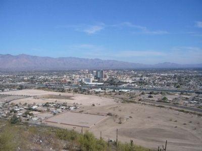 The view of Tuscon from the peak. 