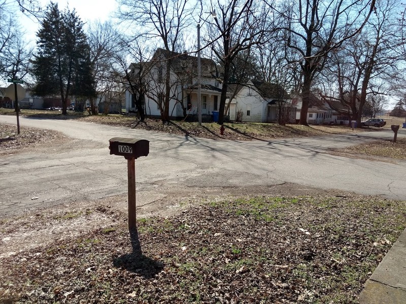 The hanging tree was located somewhere at this intersection.