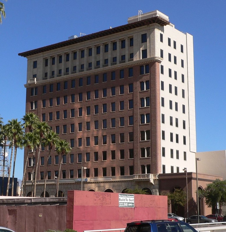 The Chase Bank Building today.