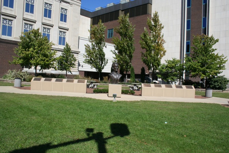 Abraham Lincoln Courthouse Square