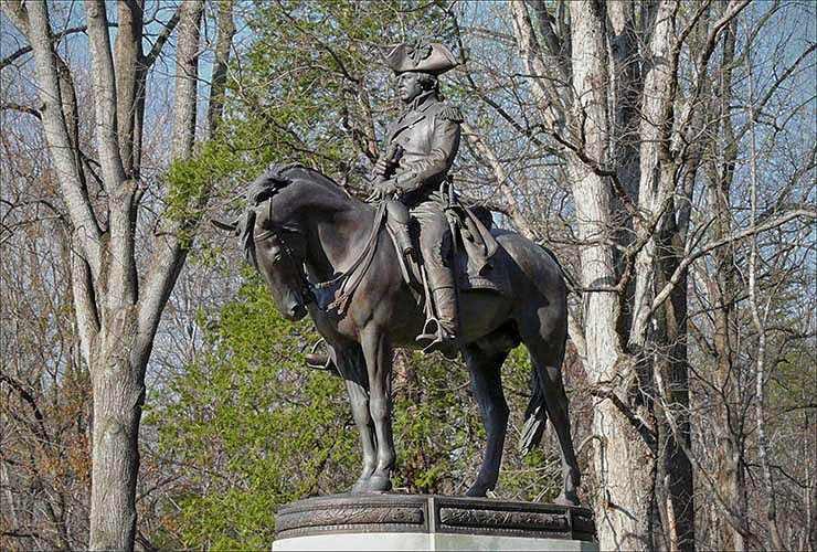 Statue of American Commander Nathaniel Greene