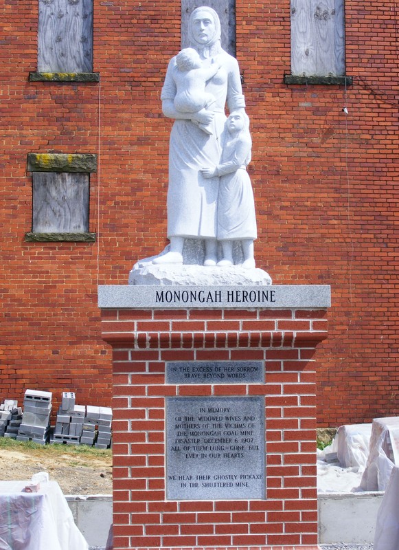 Photograph, Building, Statue, Brickwork