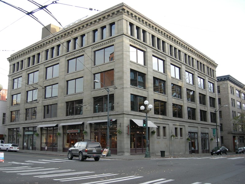 The Heritage Building, photo by Joe Mabel.