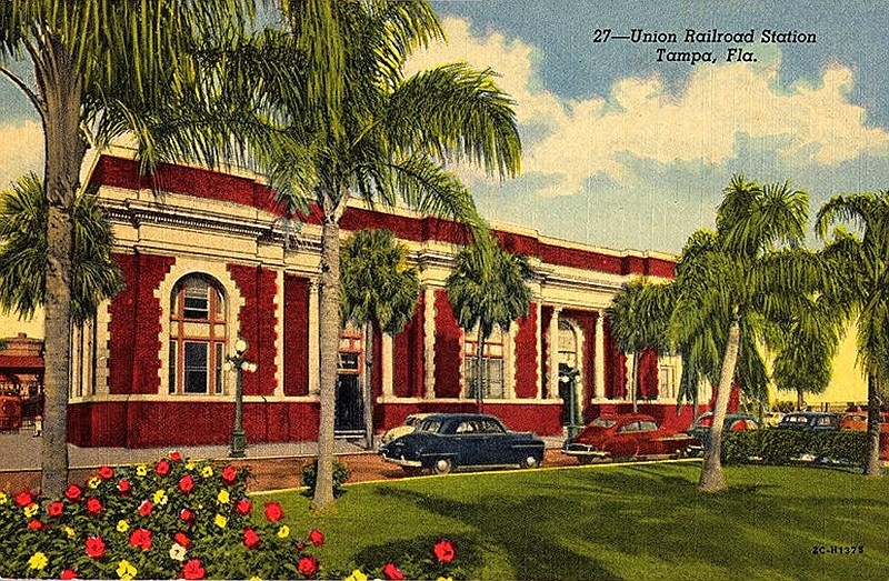 1940s postcard of exterior of Tampa Union Station. Courtesy of Friends of Tampa Union Station.