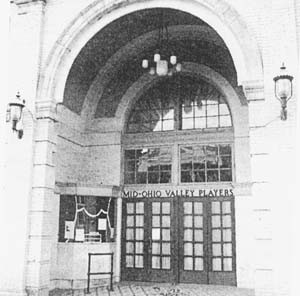 The front of the Putnam Theater