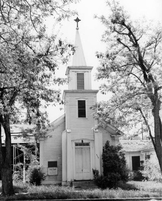 Historic photo of Christ Chapel at its second location on 15th St. & Ridenbaugh. Provided by Boise State University Library, Special Collections Archives.