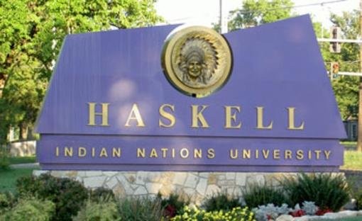 This is the main sign of the University. 