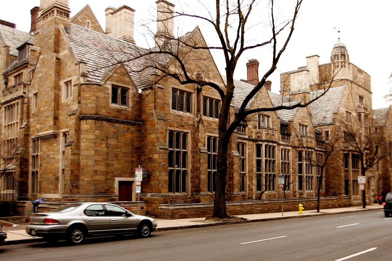 View from College Street of the main building of Calhoun College.