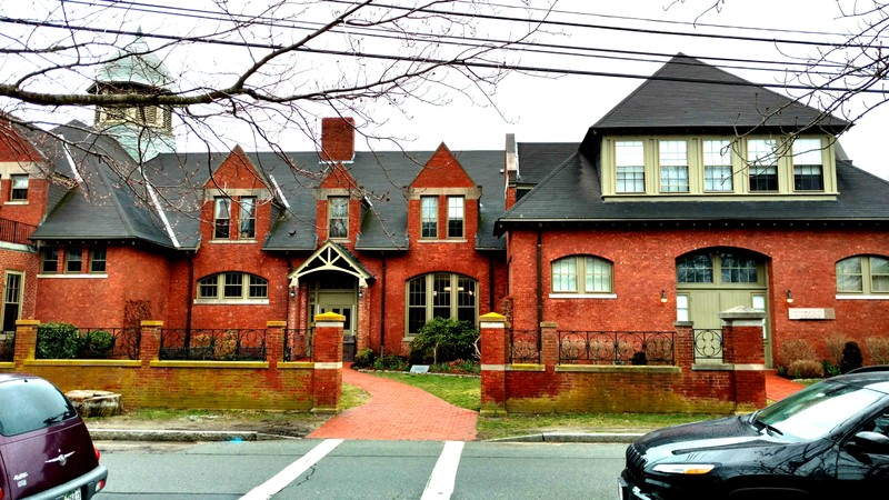 Exterior of Antone Academic Center. Photo taken by Ellen Tuttle.