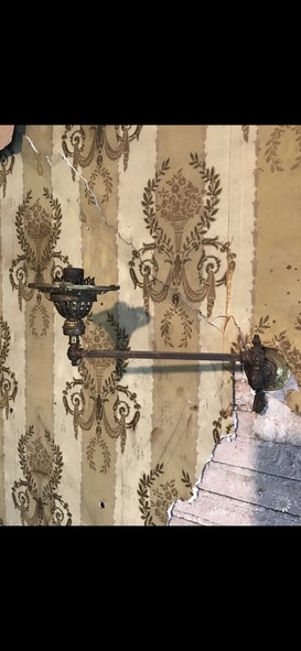Original gas lighting fixture