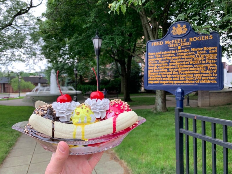 Fred McFeely Rogers and a banana split, a marker(s) near St. Xavier's