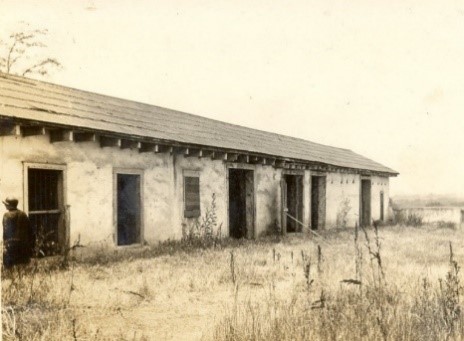 The Courtyard (1920s)