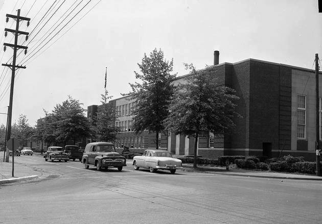 HEHS at the corner of 5th Avenue and 29th Street