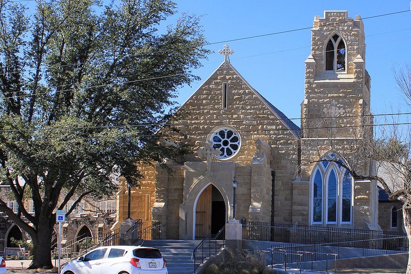 Emmanuel Episcopal Church was built in 1929 and is home to a congregation established in 1884.