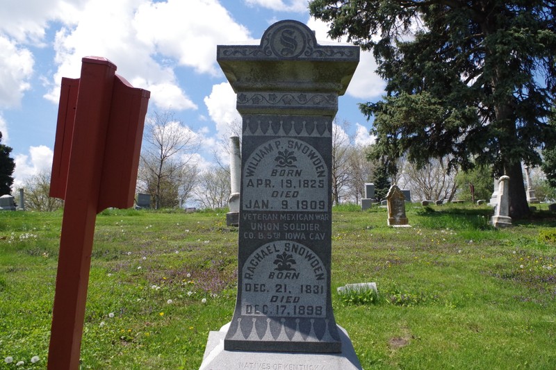 Burial Marker for William and Rachael Snowden, Omaha's first permanent white settlers.