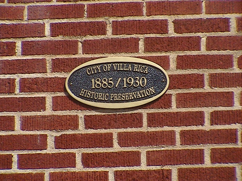 City of Villa Rica Historic Preservation Committee plaque using both dates for the church. Photo by Ernest E. Blevins, MFA, 14 July 2005.