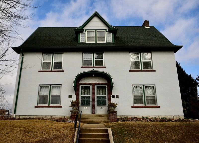 Albert and Wilhelmina Thomas House (Walter and Edna Schroeder House)