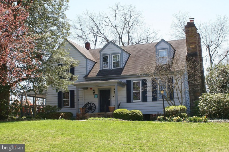 Orchard Hill. Thomas Timothy Taylor's room was on the first floor on the northwest corner of the house. 