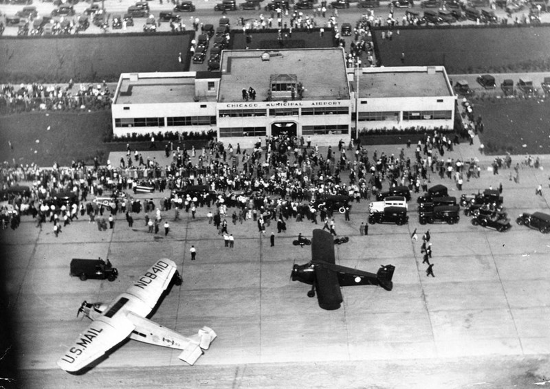 Photograph, Aircraft, Vehicle, Black