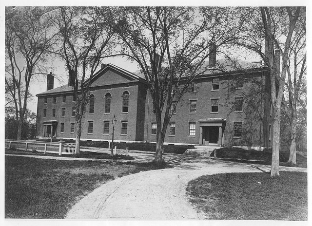 Early photograph of Divinity Hall