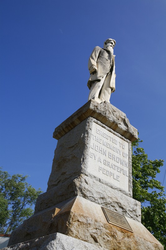 Sky, Pedestal, Sculpture, Statue