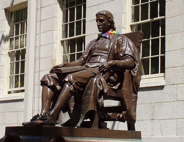 John Harvard Statue