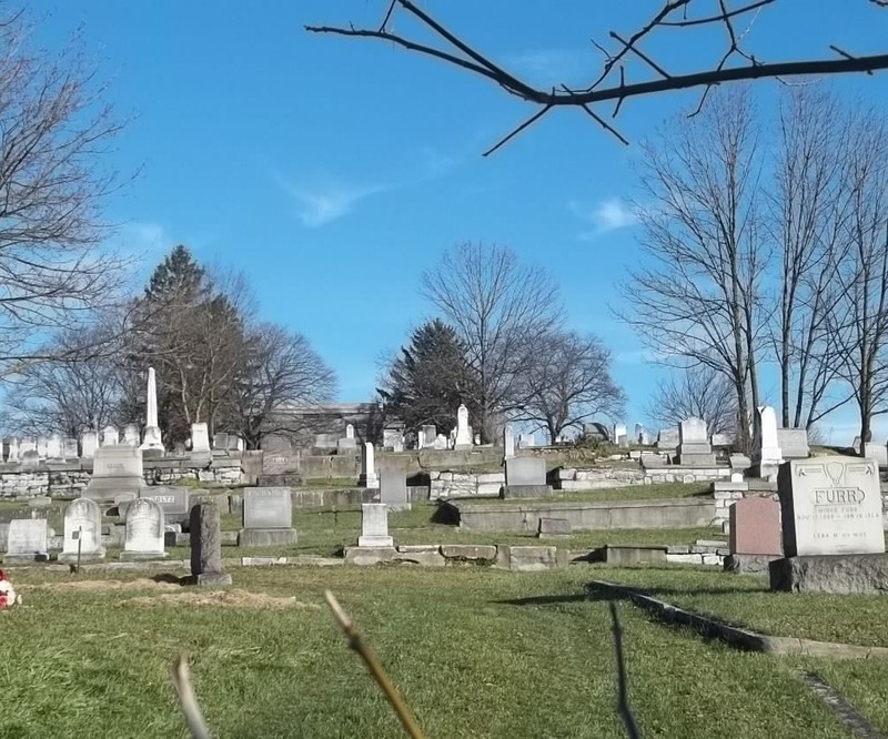 Green Hill Cemetery Yard