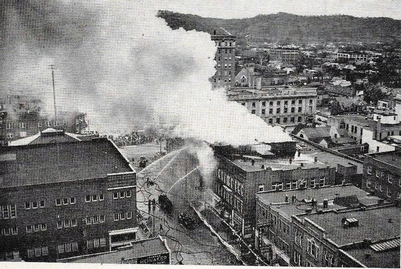 Aerial view of the fire on Christmas Day 1950