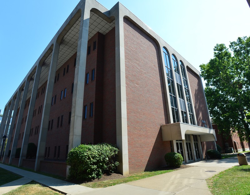 The pillars on the exterior of the building, a classical architectural feature, are a reference to Harris Hall's role as a facility for liberal arts education.