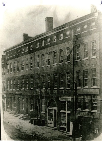 Undated photo of early Wiler House