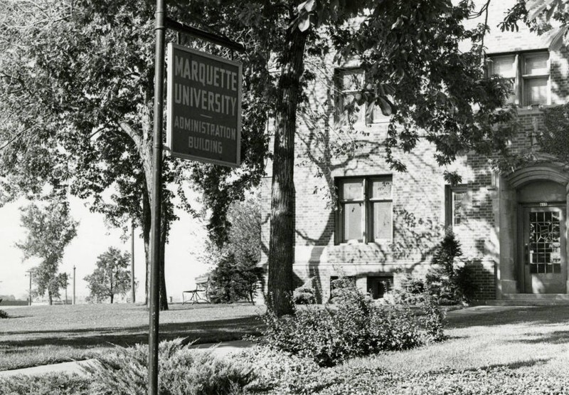 East facade, O'Hara Hall, 1969-1970 (“Department of Special Collections and University Archives, Marquette University Libraries, MUA_002432)