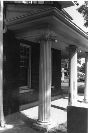 Building, Style, Black-and-white, Column