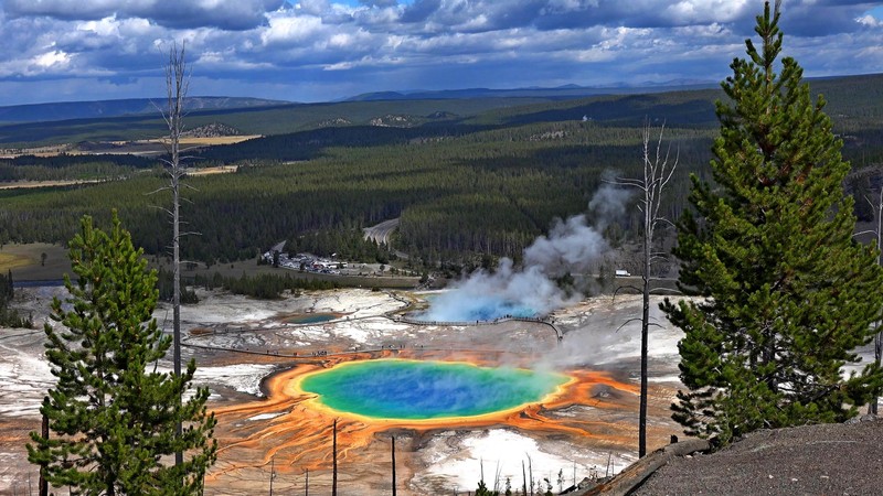 Yellowstone "Rainbow" Hot Springs