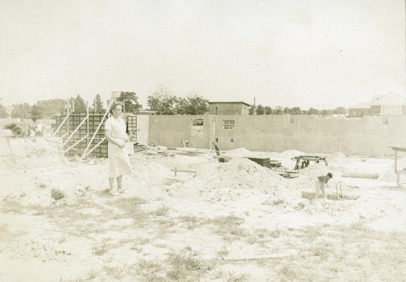 Construction of Blackwell Library, circa 1955