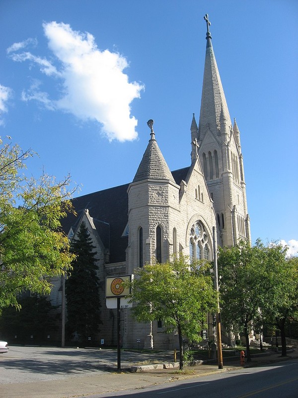 Front and northern side of Calvary Episcopal Church, located at 821 S. Fourth Street in Louisville, Kentucky, 