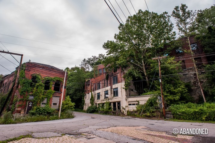 Reymann Brewing Company today.
Photo credit: http://abandonedonline.net/locations/industry/reymann-brewing-company/