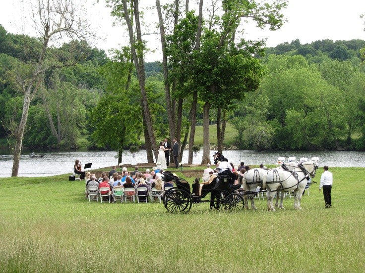 Wedding on front lawn
by Elegantviolin.com
 via: Pinterest