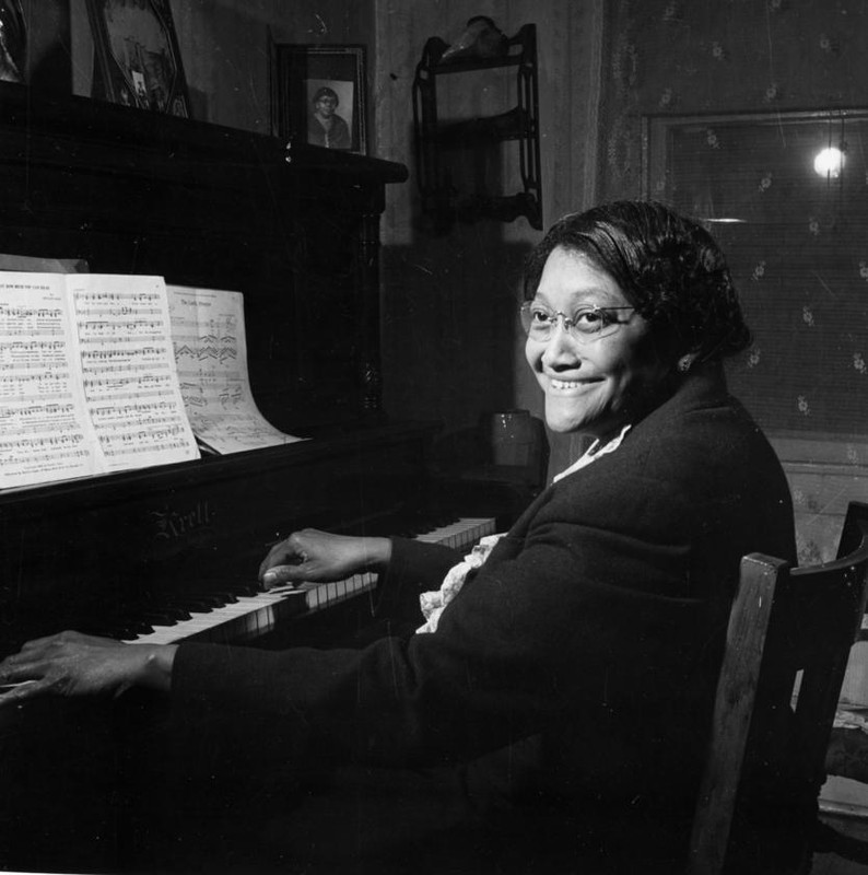 Vietta Garr playing the piano (undated)