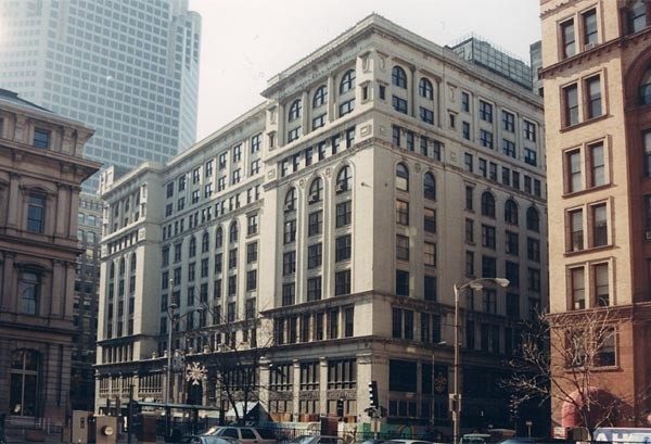 The Century Building in the years prior to its demolition. Image obtained from builtstlouis.net. 