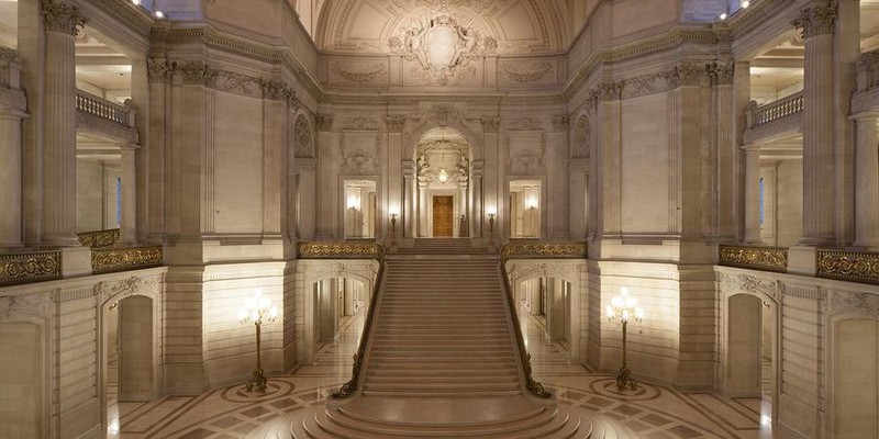 City Hall's lobby 