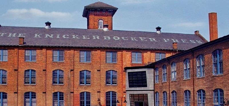 Knickerbocker Press Building.